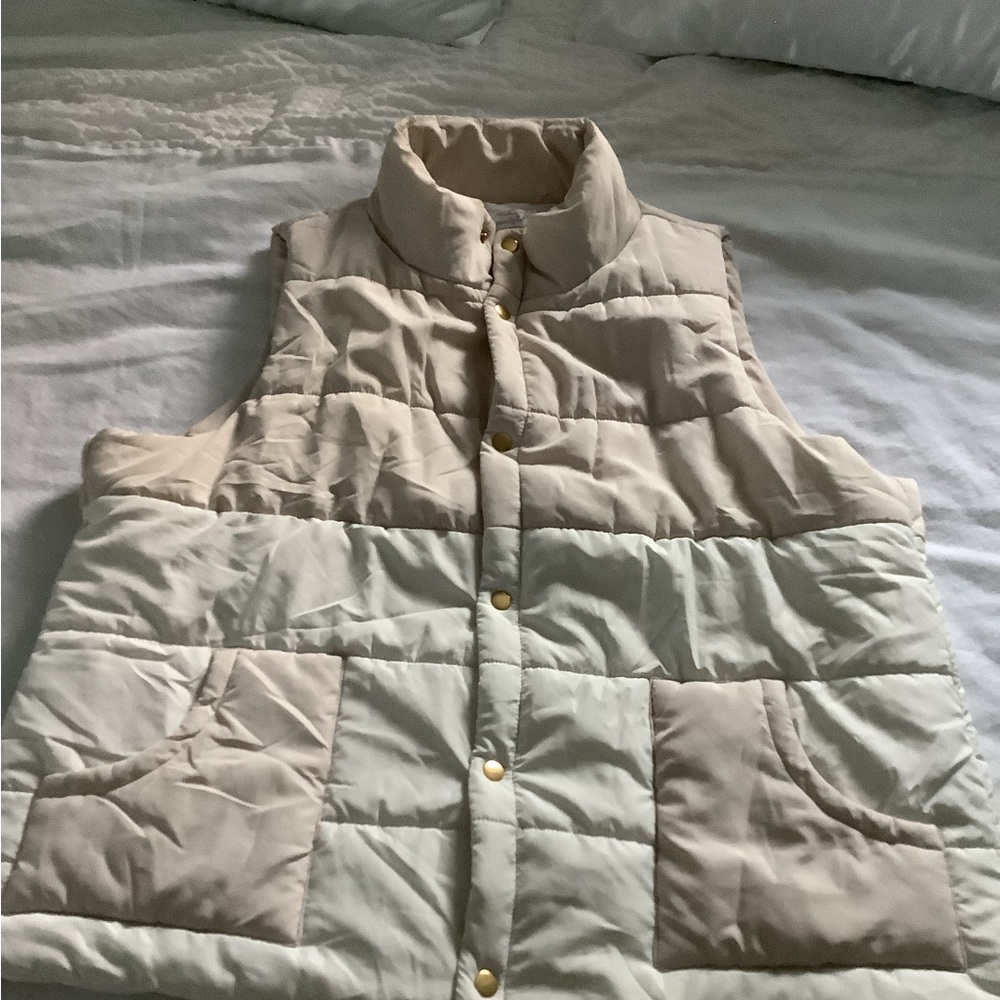 Women's Two-Tone Quilted Vest